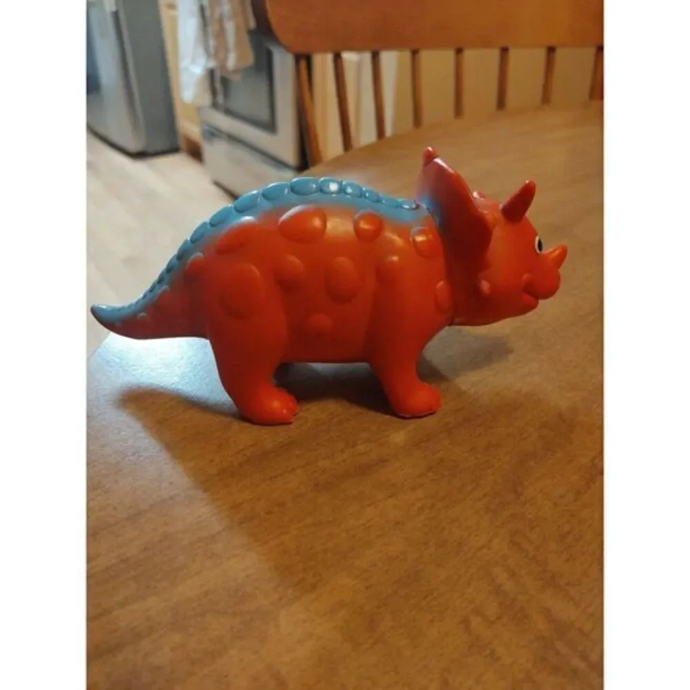 Dinosaurs Figures Tyrannosaurs - Triceratops Plastic Toys‎ Lot Of 2